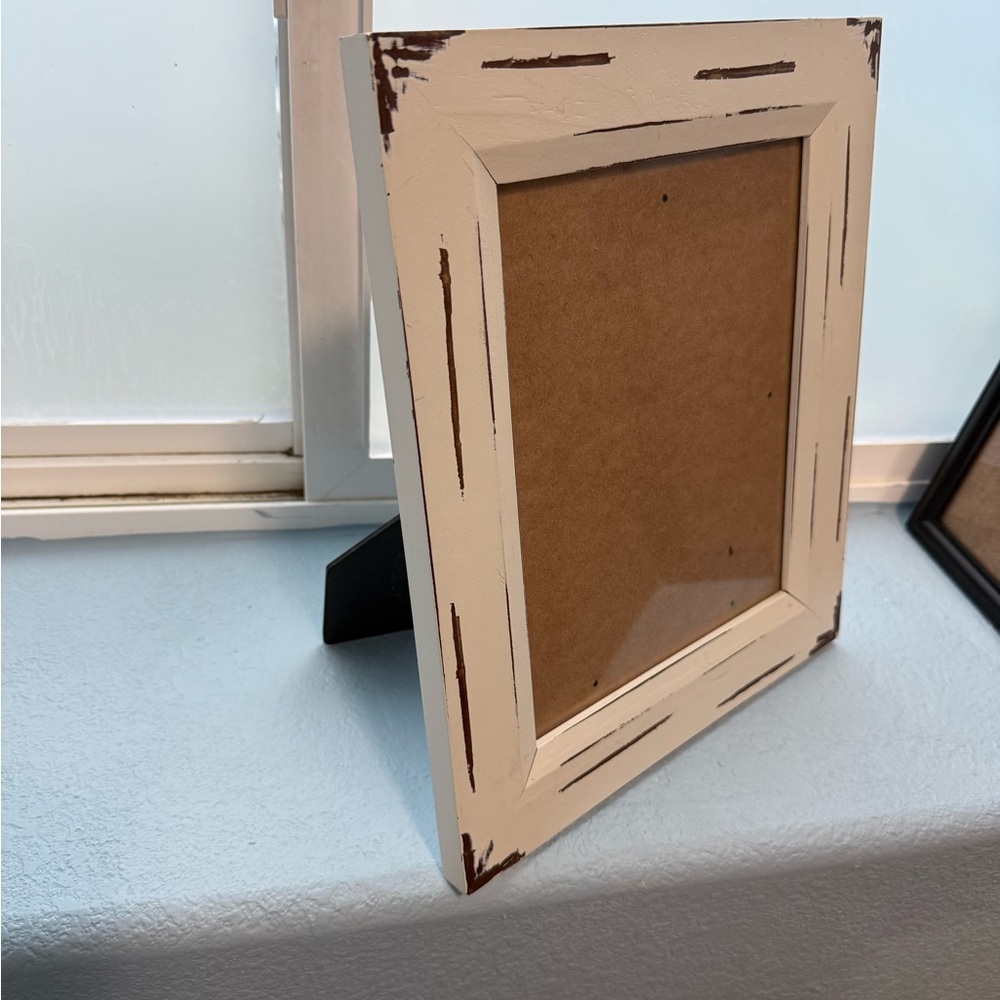 Rustic Cream Photo Frame - Picture 3 of 6